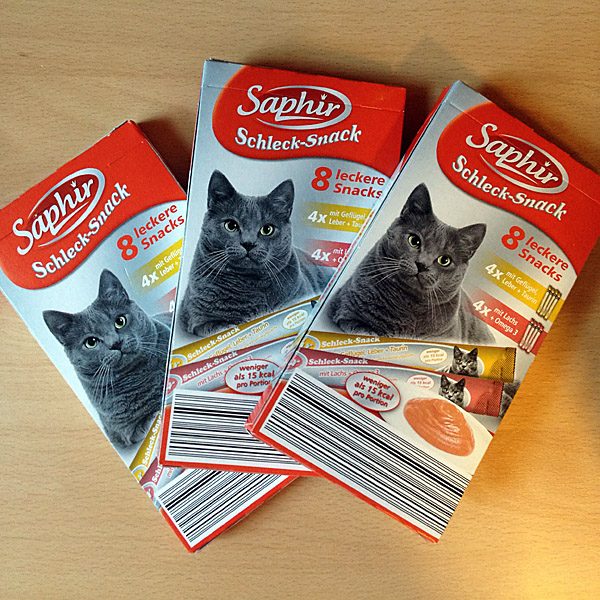 katze-liquid-snack-medikamentenzuführung